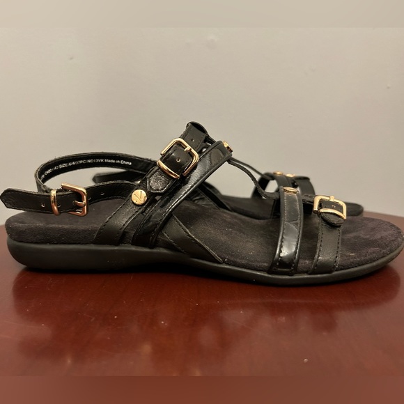 VIONIC Sandals, size 6 - Picture 2 of 6